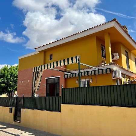 La Casa Del Oro Villa Bormujos Exterior photo